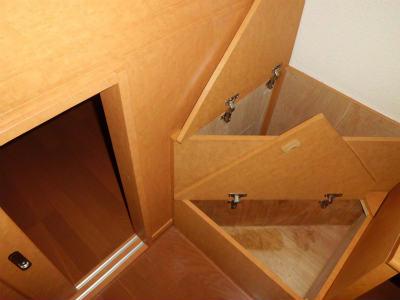 収納　こんなところにも収納が・・・