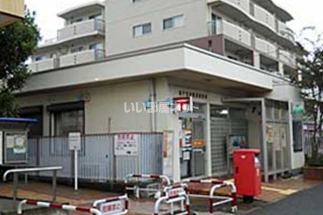 【坂戸市緑町のマンションの郵便局】