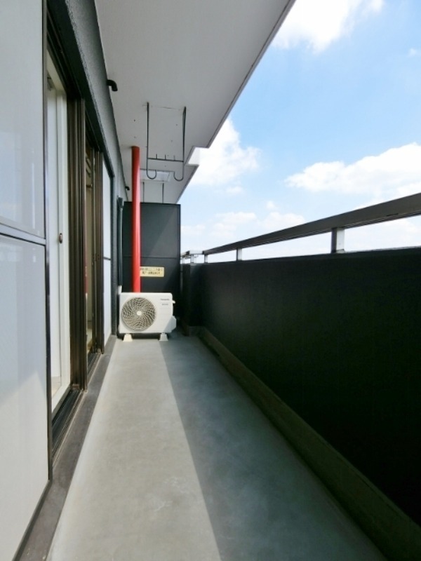 バルコニー　図面と現状に相違がある場合には現状を優先