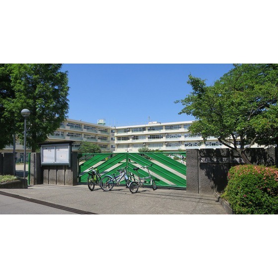 【ライオンズガーデンシティ南町田の中学校】