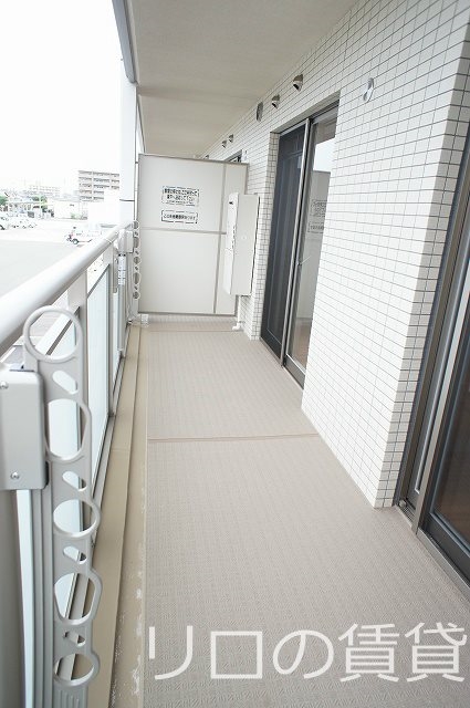 【糟屋郡志免町南里のマンションのバルコニー】