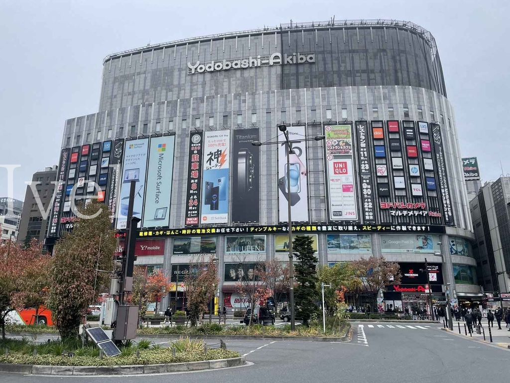 【千代田区神田練塀町のマンションのショッピングセンター】