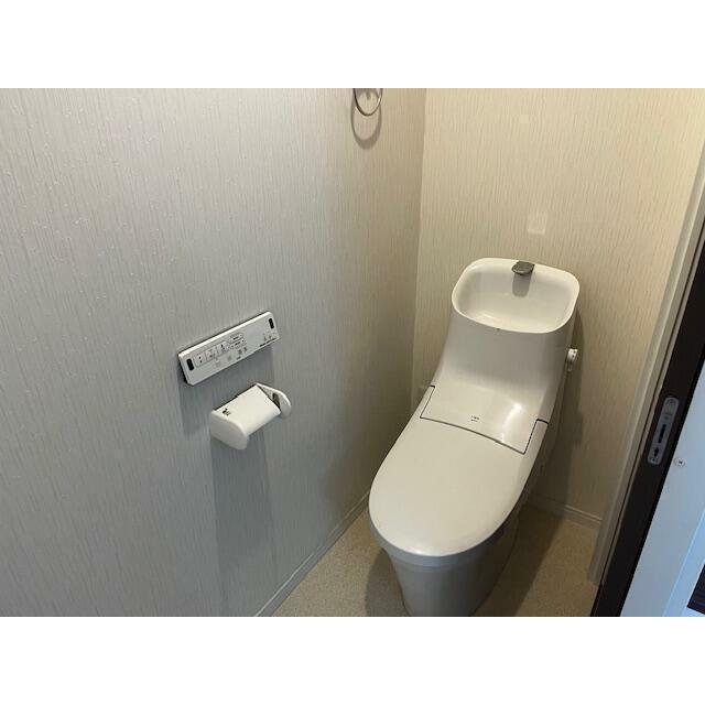 トイレ　トイレ