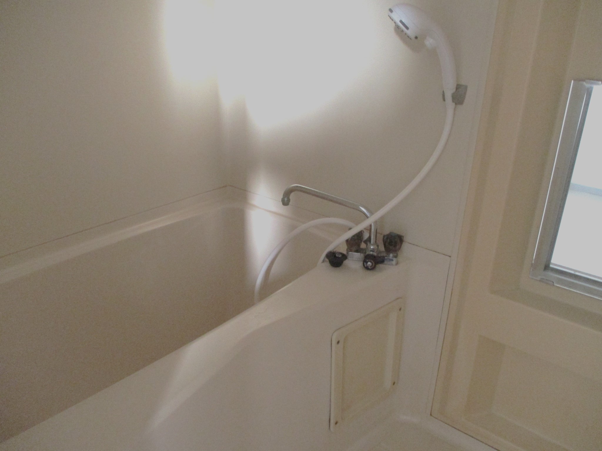 バス・シャワールーム　シャワー付き