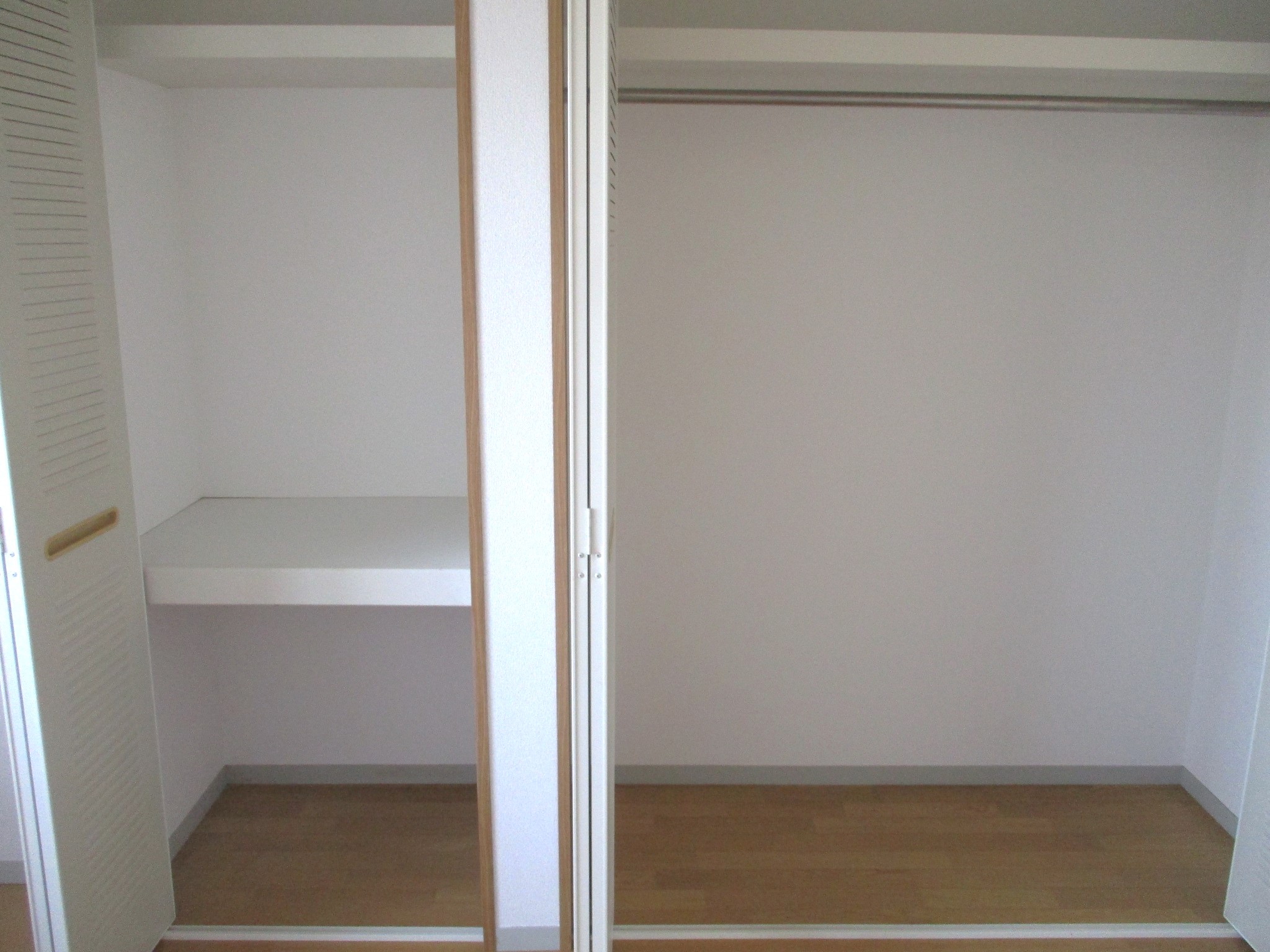 収納　洋室クローゼット