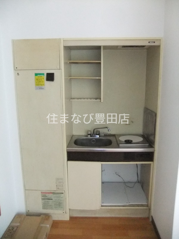 キッチン　清掃前