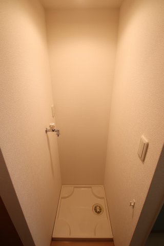 その他設備　室洗濯機置場