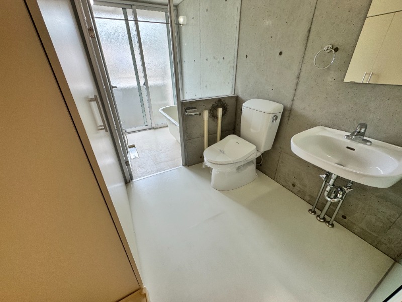 洗面設備　洗面+トイレ