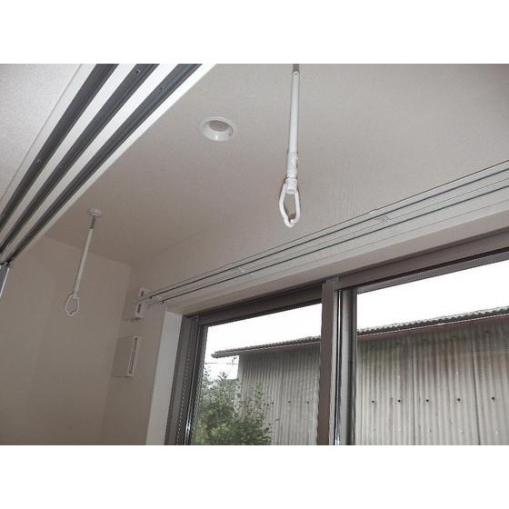 その他　サンルーム室内物干