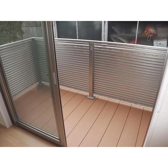 庭　ウッドデッキ