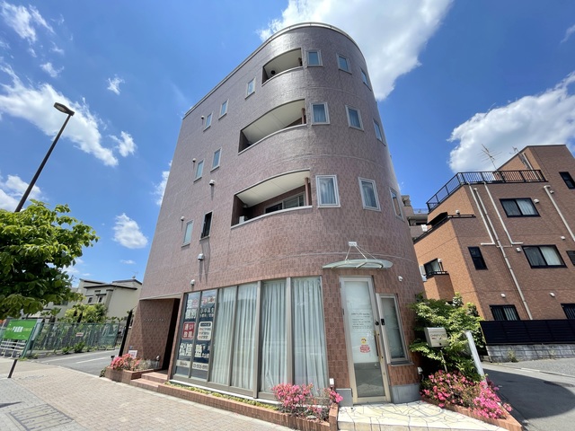 建物外観　★タイル張りの綺麗な外観です★