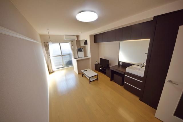 その他部屋・スペース　照明・室内物干し付き