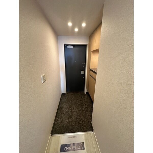 玄関　※参考写真