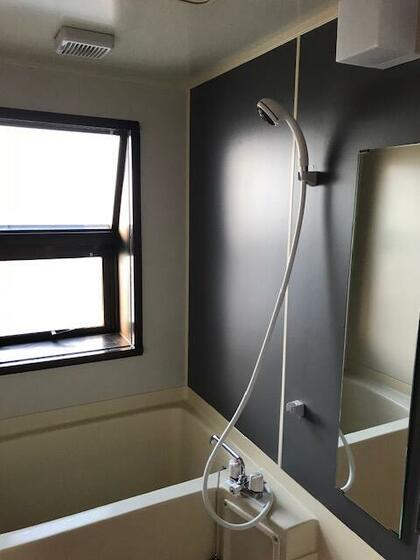 バス・シャワールーム　浴室に窓有♪