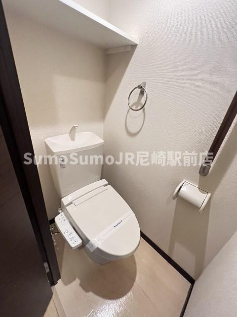 トイレ　落ち着いたトイレです