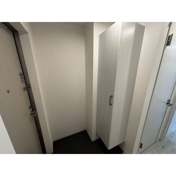 玄関　※同シリーズの内装写真となります