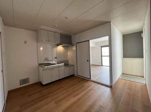 居室・リビング　別号室の画像です。ご参考下さい