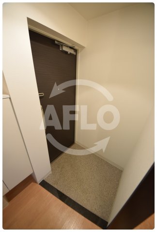 玄関　カーサヴィヴァーチェ　玄関