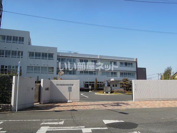 小学校　小牧市立小牧小学校（小学校）まで437m