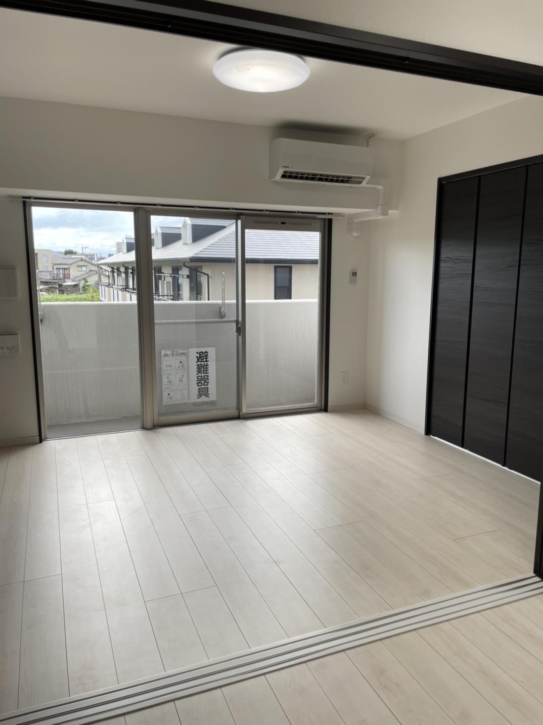 居室・リビング　居室