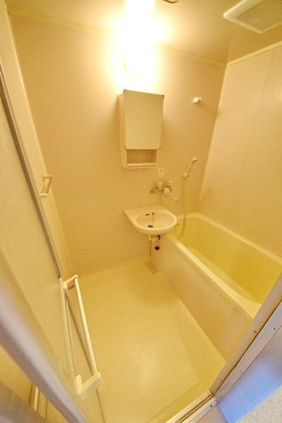 バス・シャワールーム　★お部屋探しは株式会社タウンハウジング東京まで★