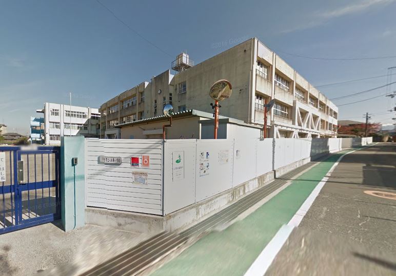 小学校　八木南小学校（小学校）まで656m