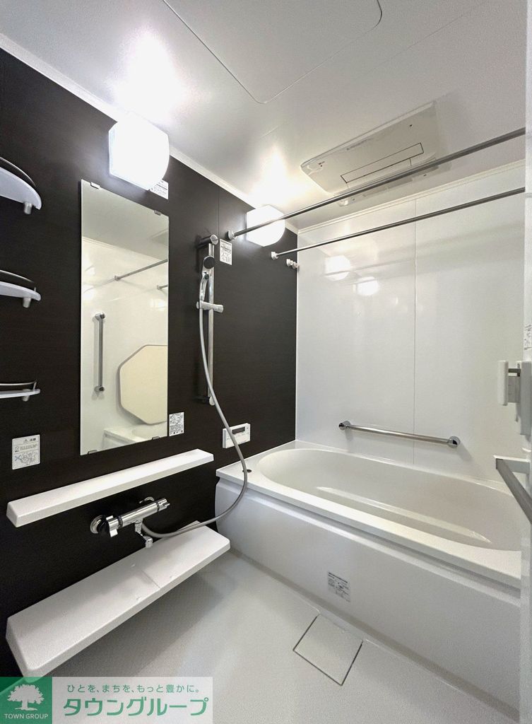 バス・シャワールーム　浴室乾燥機、追い焚き機能付バス