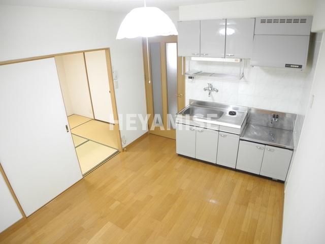 キッチン　※類似間取りのお部屋の画像です※