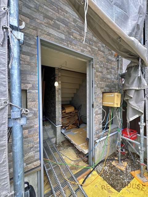 ロビー　外観（建築中）
