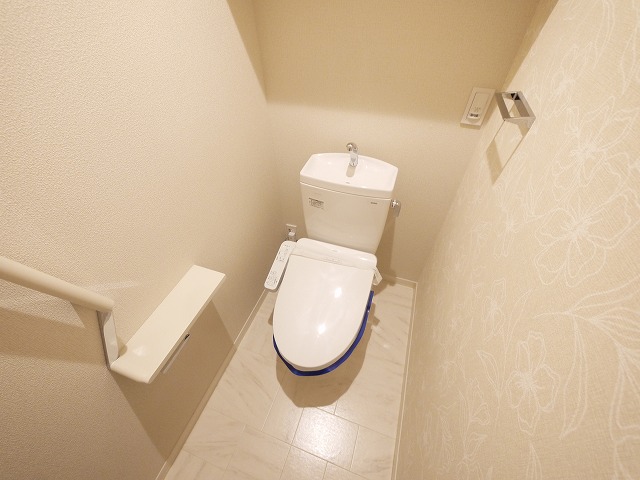 トイレ　ゆったりとした空間のトイレです
