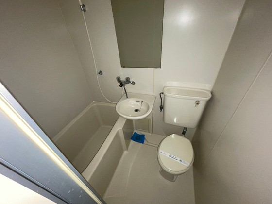 バス・シャワールーム　※別部屋の写真です。