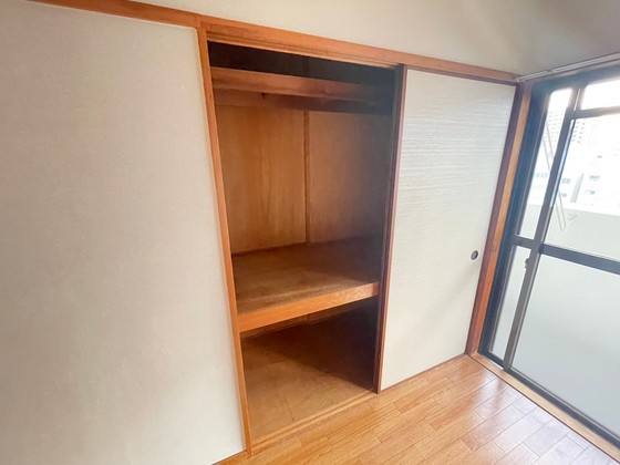 収納　※別部屋の写真です。