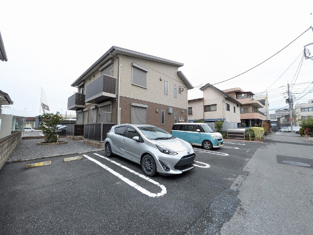 駐車場　敷地内駐車場