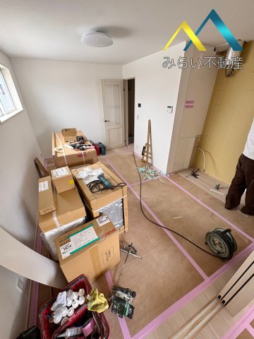 居室・リビング　自社撮影写真　建築中