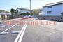 駐車場　駐車場に車を止められます