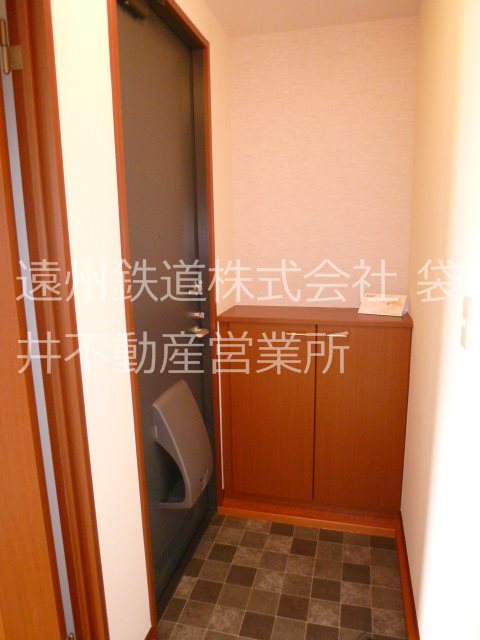 玄関　他部屋参照
