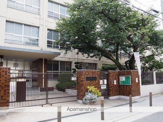 小学校　東田辺小学校（小学校）まで592m