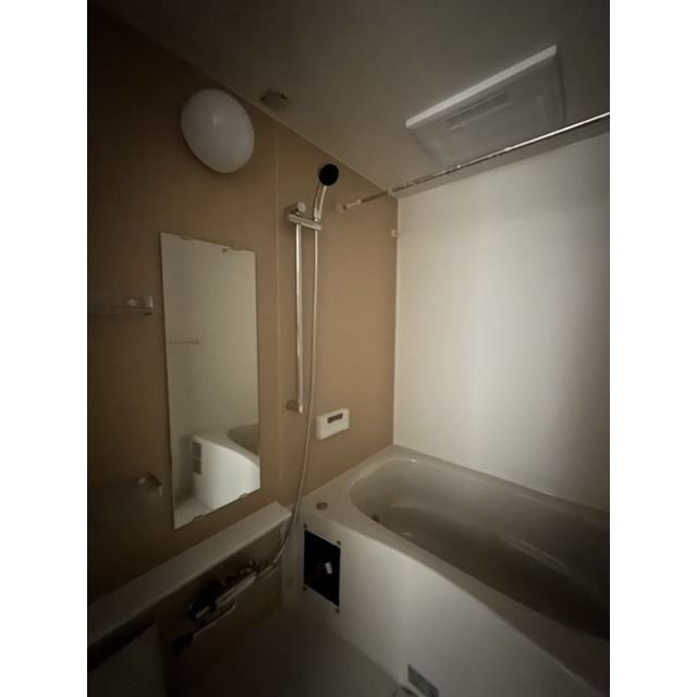 Rooms万代5の風呂写真