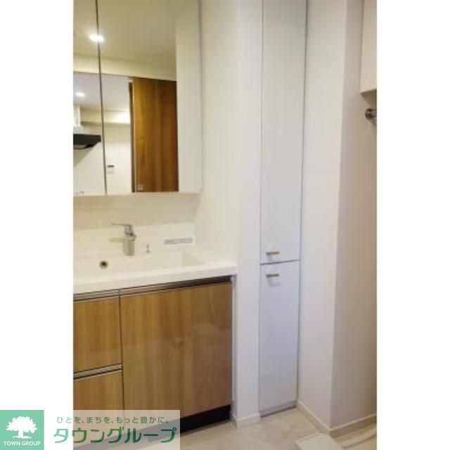 洗面設備　※写真は同タイプ住戸です。
