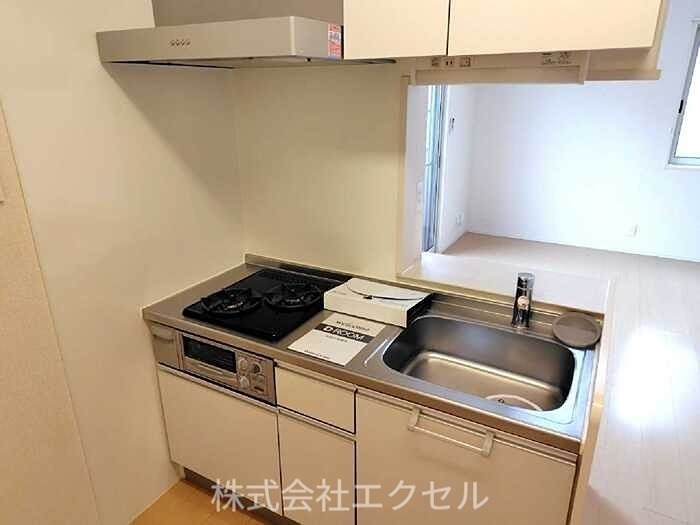 キッチン　同建物の別部屋の写真