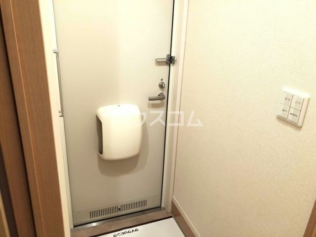 ヴィラ フォレスタ Bの玄関写真