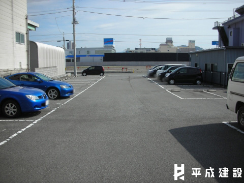 駐車場　駐車場