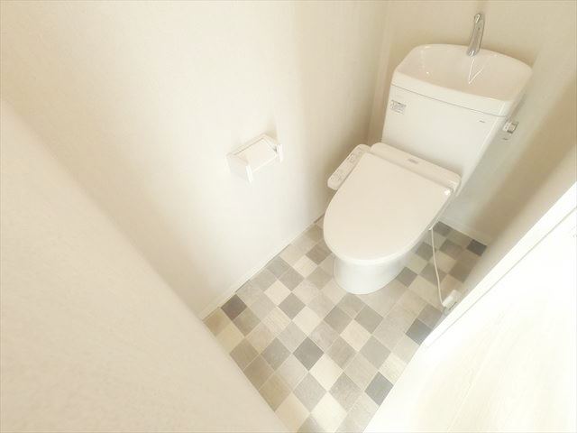 トイレ　綺麗にお手入れされたトイレ