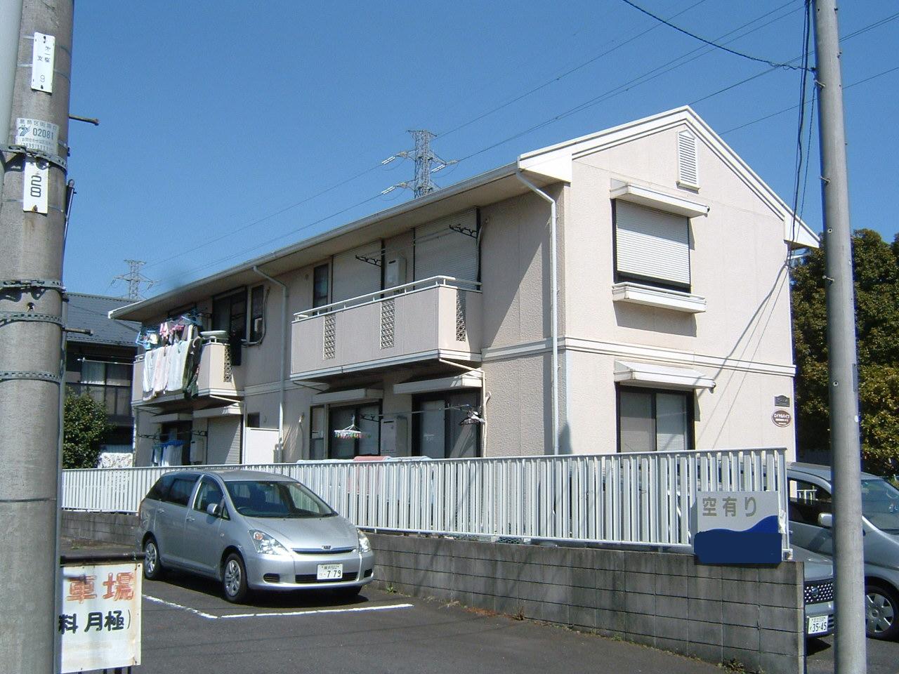 建物外観　上下4世帯の小ぢんまりしたハイツです。