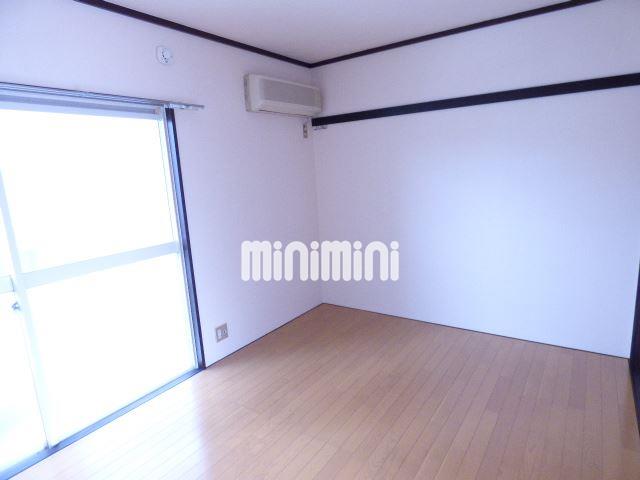 居室・リビング　洋間の快適空間