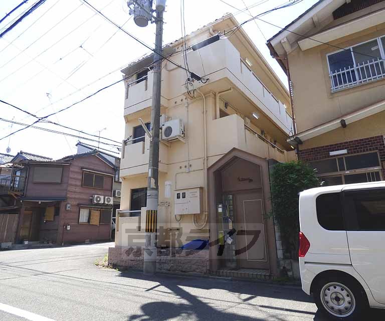 その他共有部分　建物入口です。