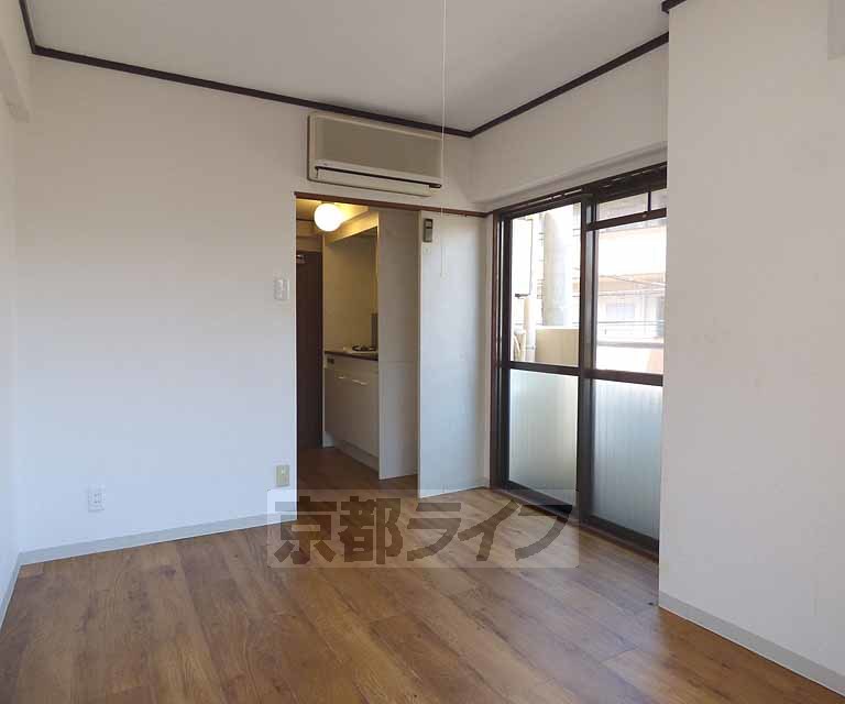 居室・リビング　広々としたリビングです。