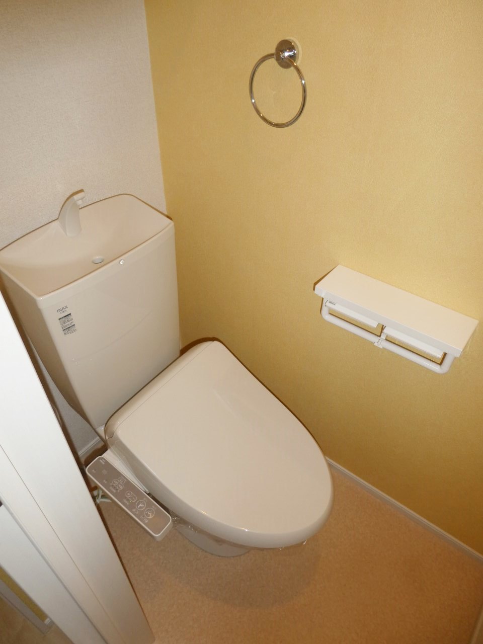【クレマチス　IIのトイレ】