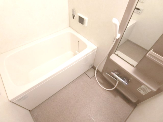 バス・シャワールーム　詳細は、RISUMO江坂本店までお問合せください♪