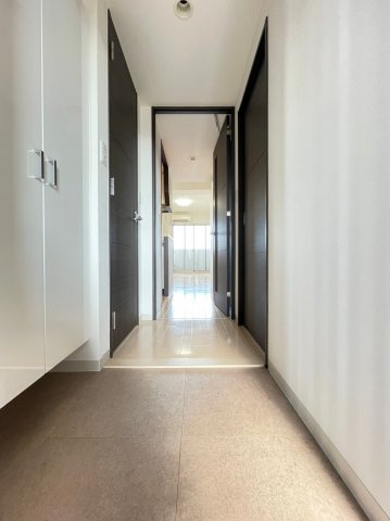 玄関　詳細は、RISUMO江坂本店までお問合せください♪